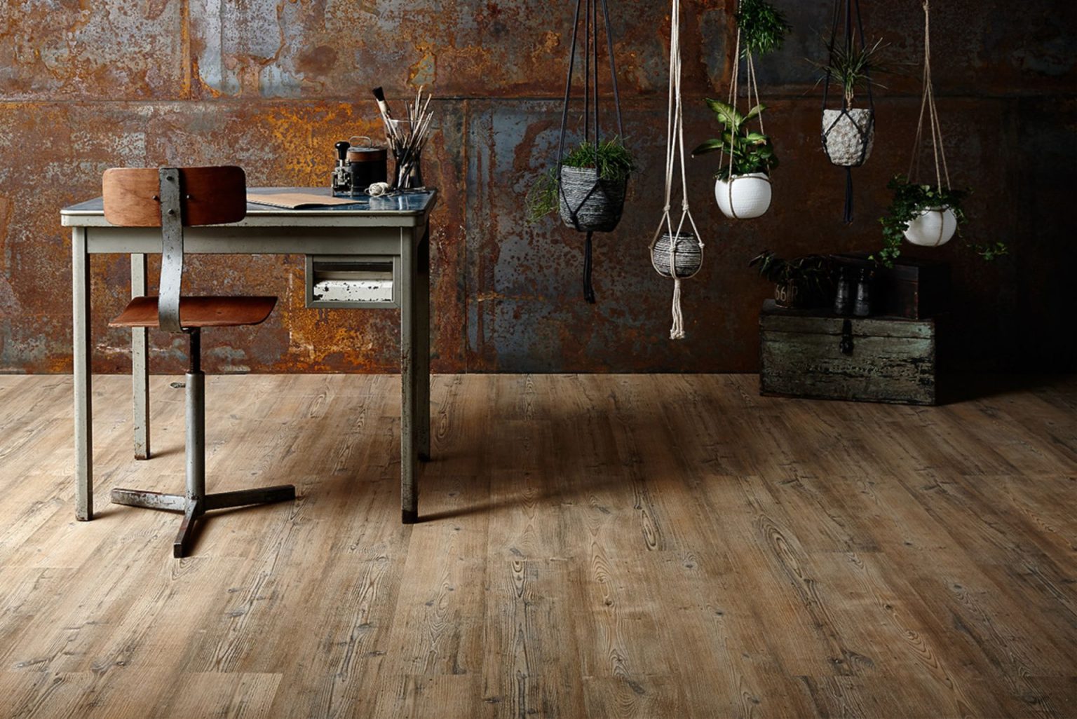 Showroom Vivante Bekenkamp met verschillende laminaatvloeren en stalen voor inspiratie