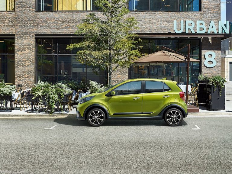 Home Kia Picanto compact voertuig - kleinste model met vijfdeurs uitvoering en 1.0 liter motor